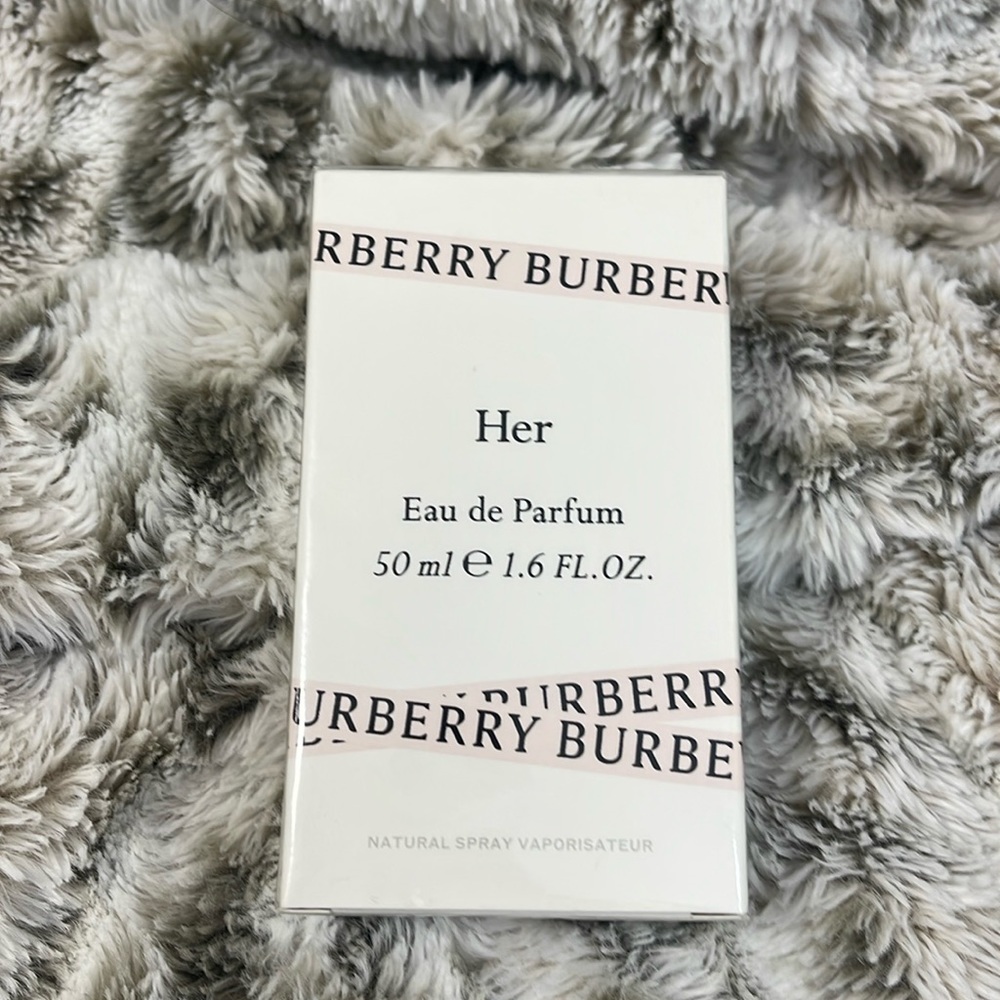 BURBERRY HER 1.6 fl OZ NEW! With clear packaging
